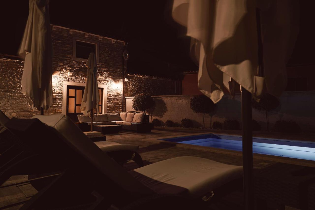 Haus Mila Villa Pavicini Buitenkant foto