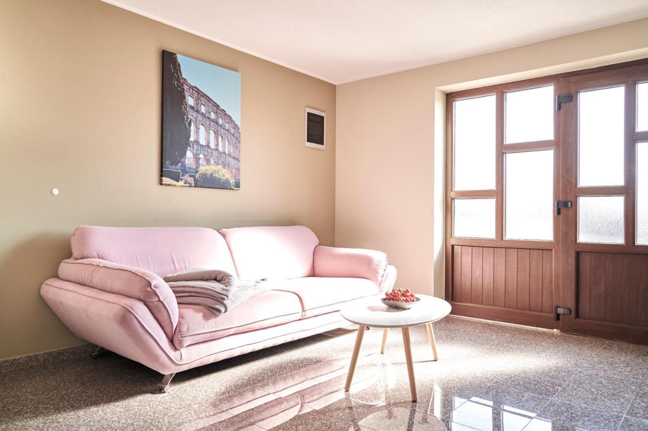 Haus Mila Villa Pavicini Buitenkant foto