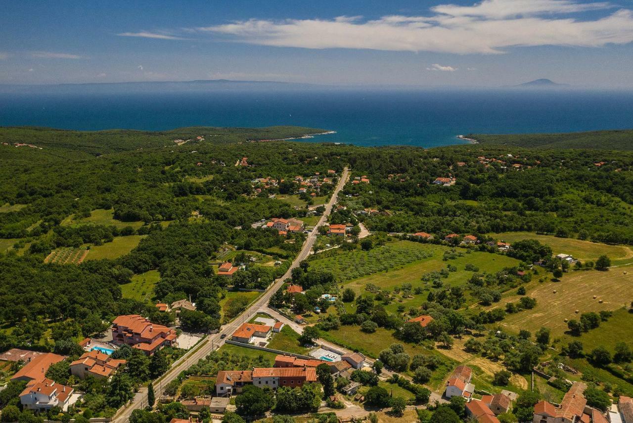 Haus Mila Villa Pavicini Buitenkant foto